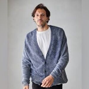 Made in Scotland Shetland wool Men's Chevron Knit Cardigan